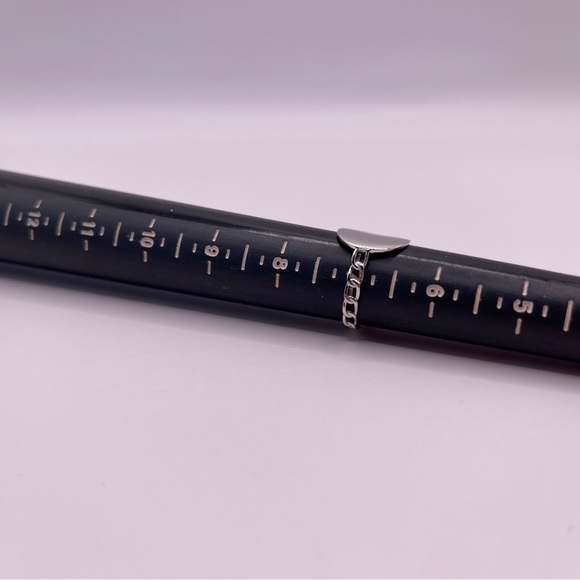 925 Sterling Silver Ring with a Chain Band - Picture 12 of 12